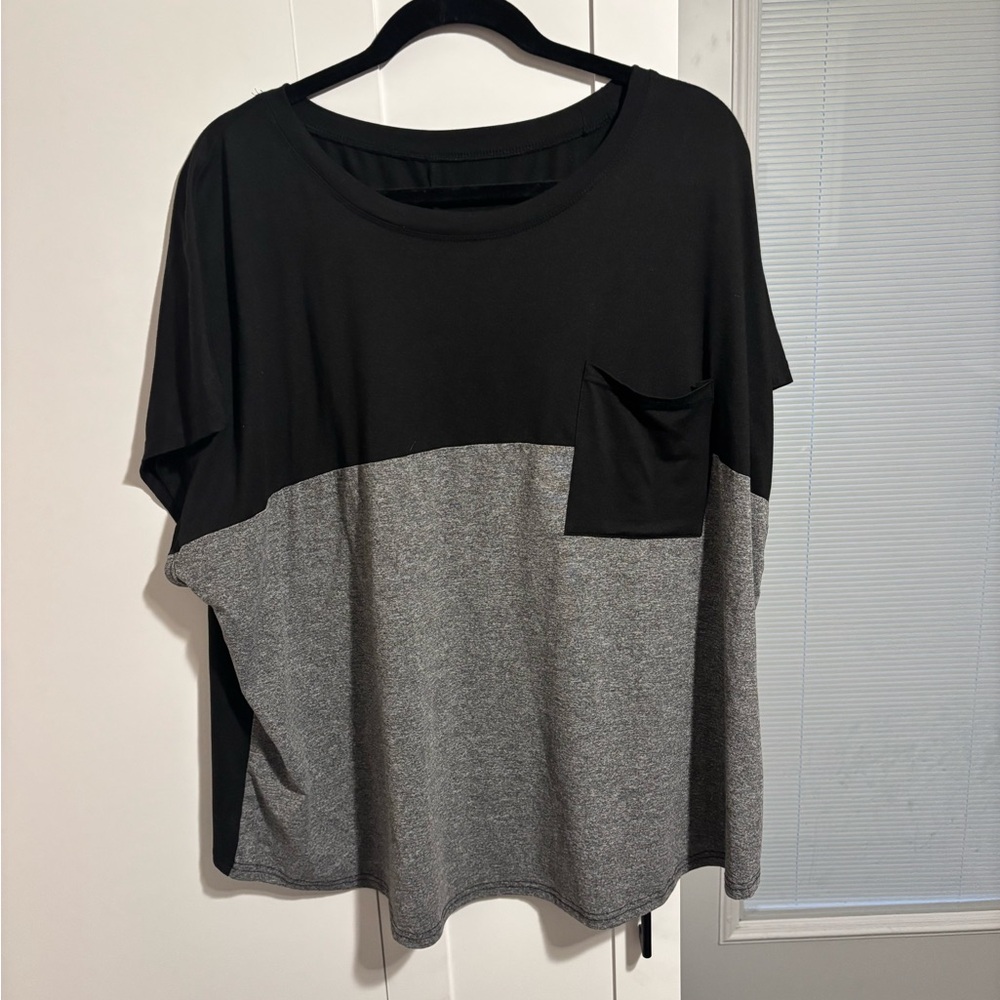 SHEIN Black and Gray Boxy Relaxed T-Shirt
